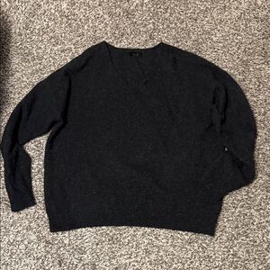 nuuds Black V-Neck Women's Sweater